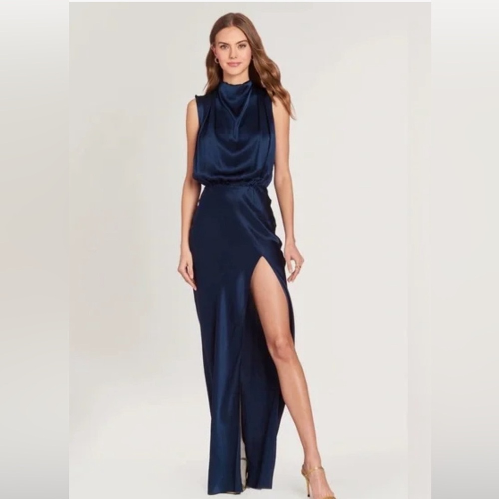 Amanda Uprichard Fabiana gown navy blue size small